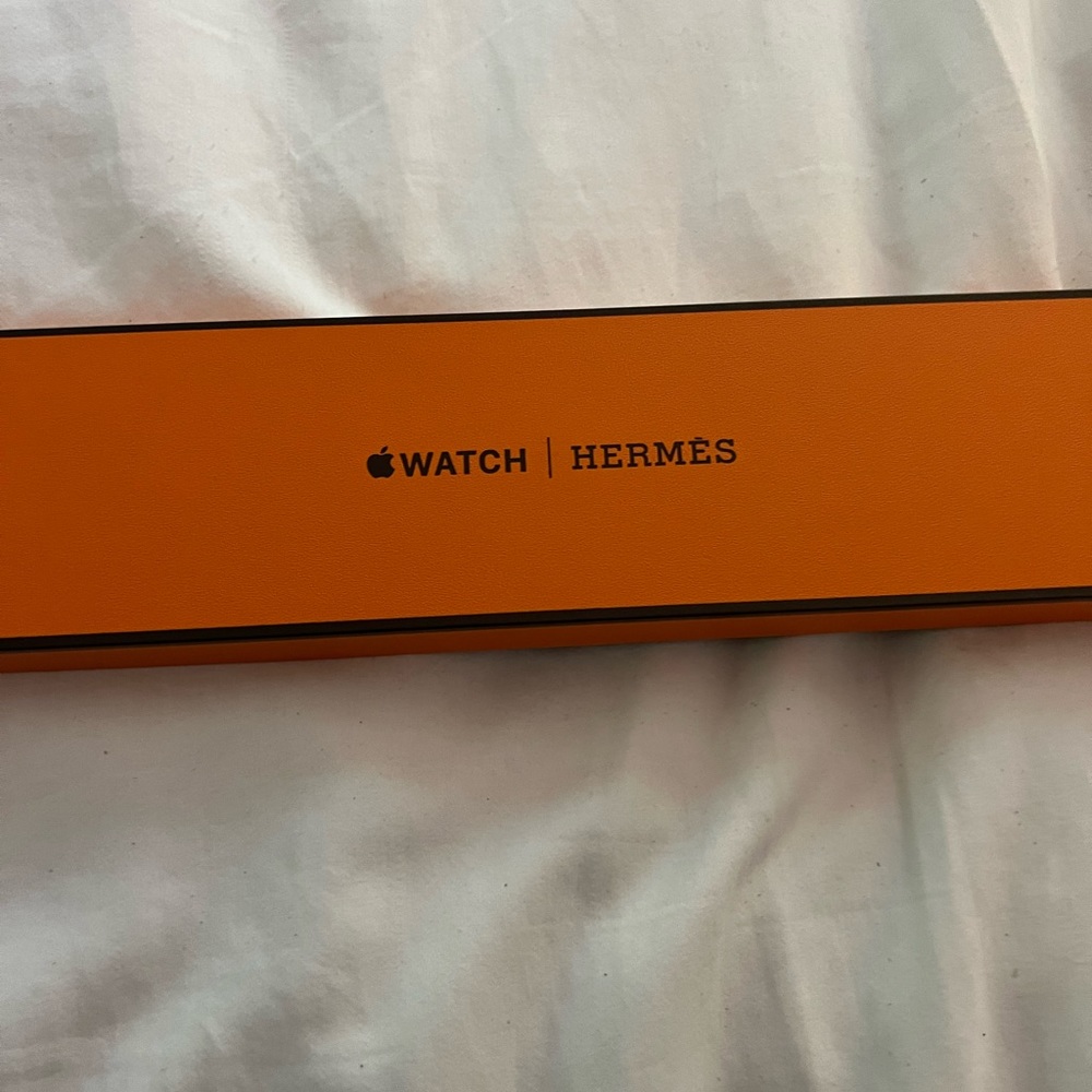 Men’s Hermès Apple Watch band - Picture 4 of 7